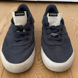 Adidas vulc raid3r navy men's sz 9.5